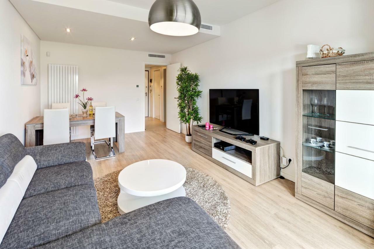 אלבופיירה Luxurious T2 Apartment, Olhos Dagua מראה חיצוני תמונה