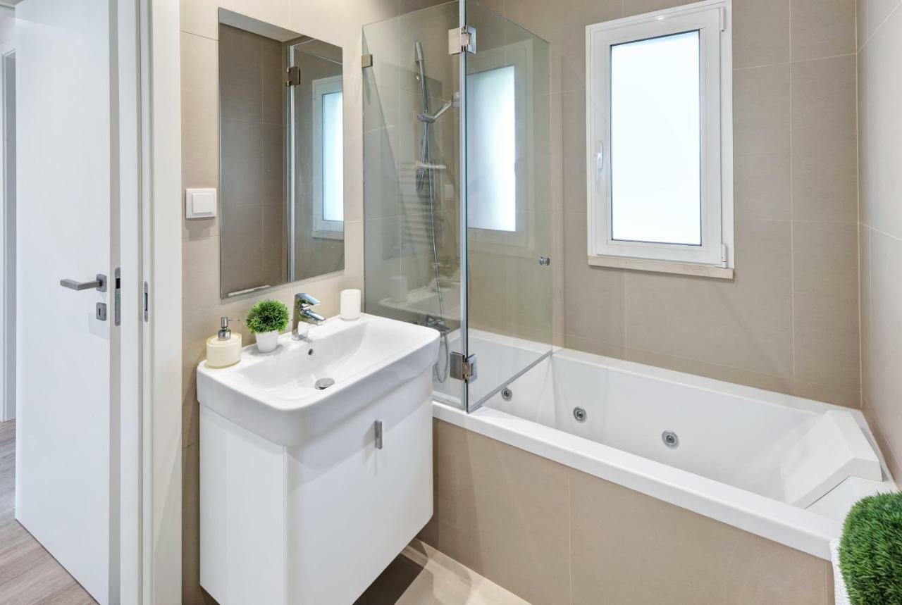 אלבופיירה Luxurious T2 Apartment, Olhos Dagua מראה חיצוני תמונה