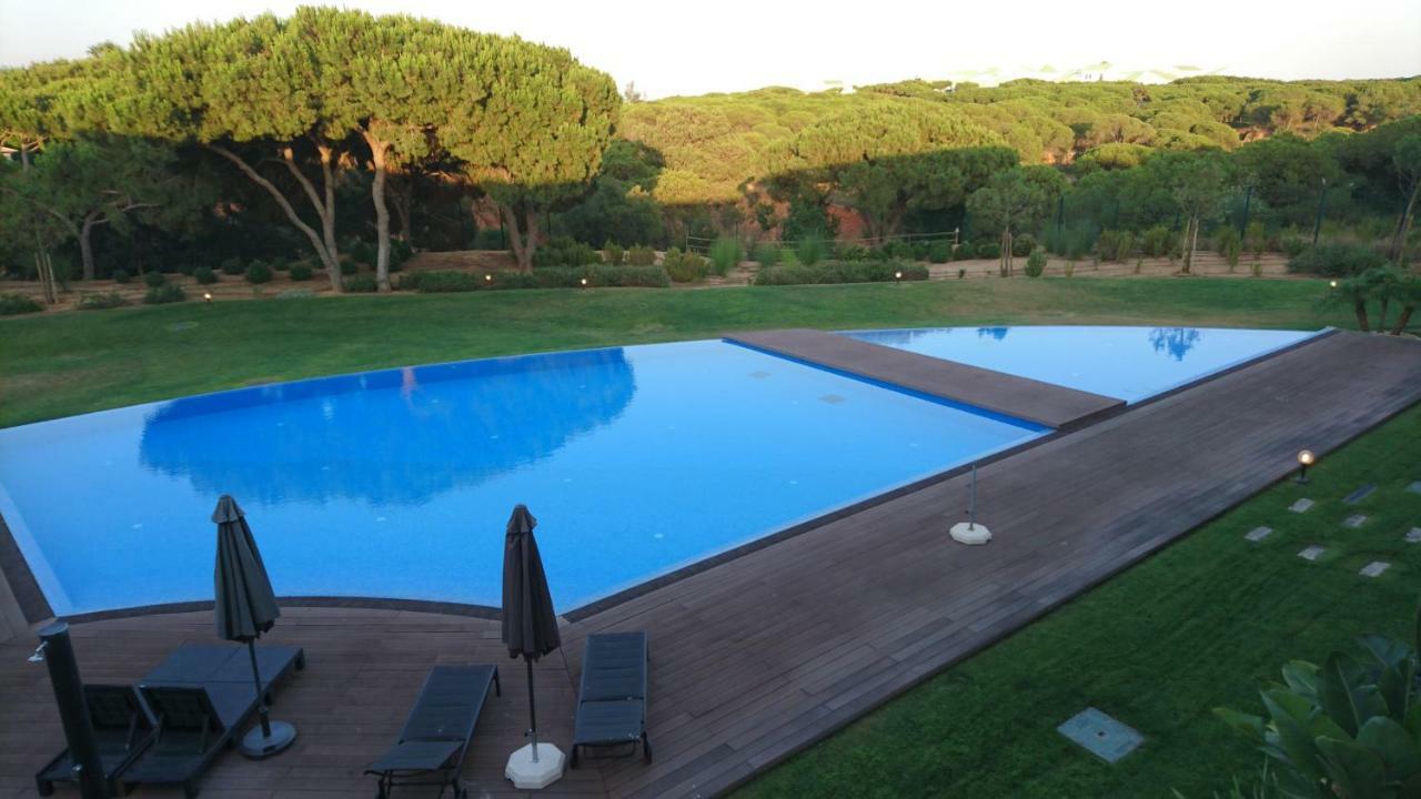 אלבופיירה Luxurious T2 Apartment, Olhos Dagua מראה חיצוני תמונה